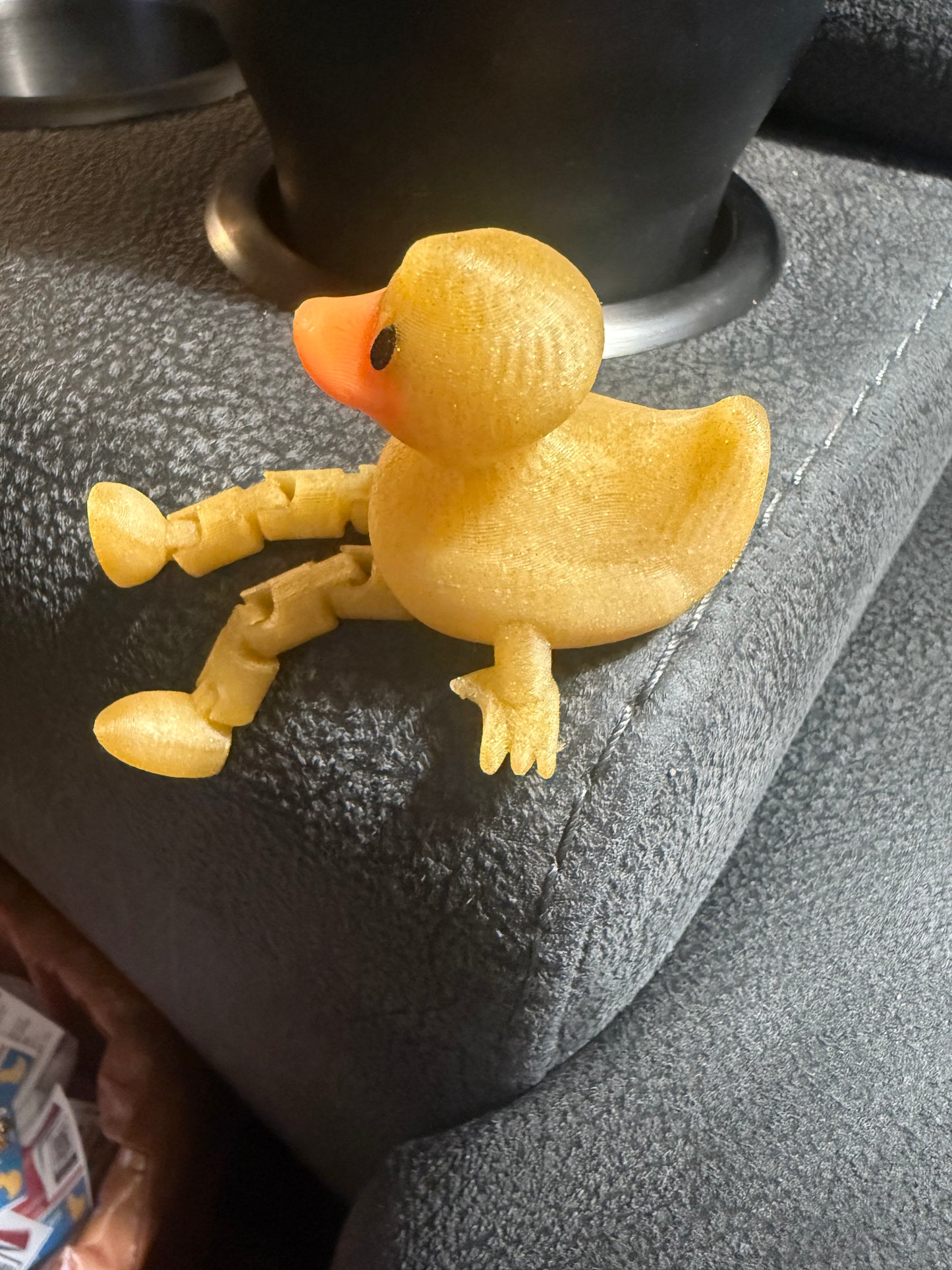 Articulated sitting duck